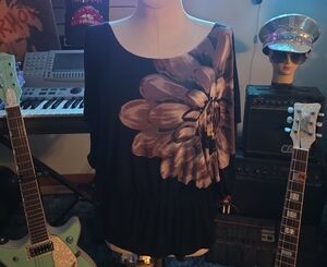 BCX Black and Beige Floral Blouse